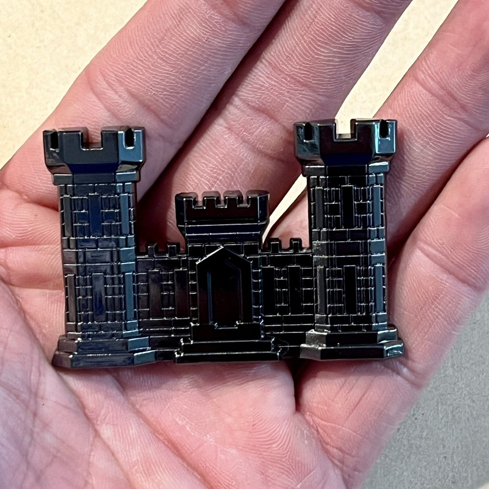 Engineer Castle Challenge Coin - Engineers Up
