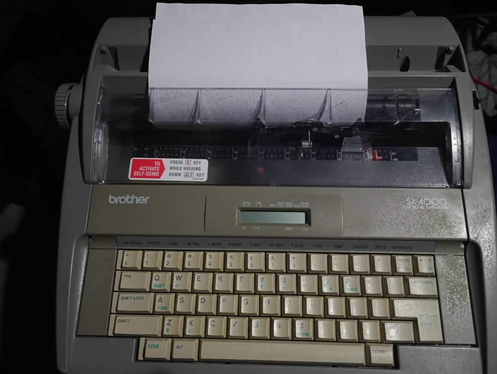 Brother SX-4000 Electronic Typewriter Word Processor Tested