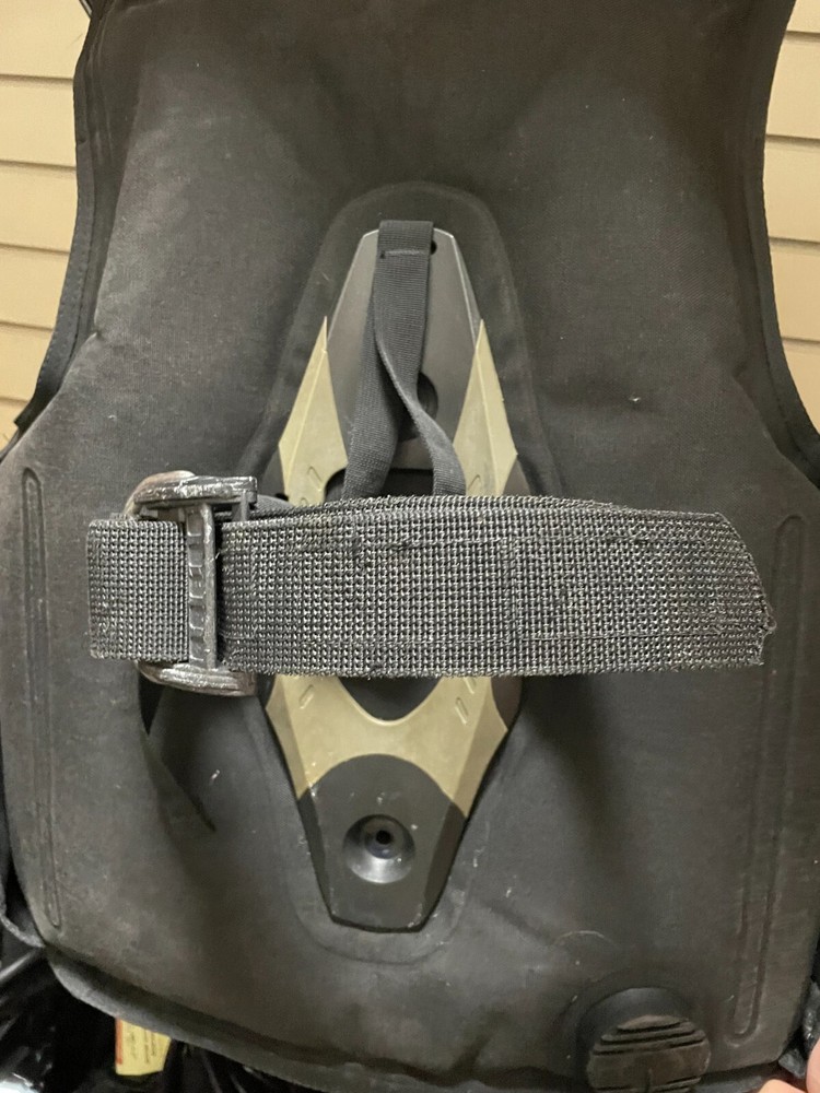 Used as is Aqualung WAVE BC NON INTEGRATED