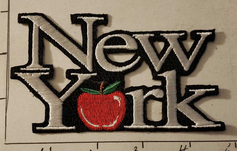 NEW YORK BIG APPLE PATCH (UNUSED)  3" X 4.75"