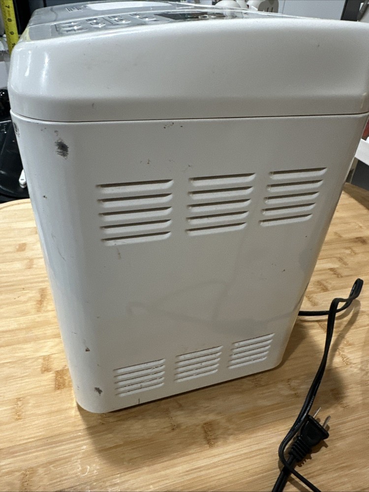 Breadman Ultimate TR2200C Automatic Bread Making Machine - WORKS *