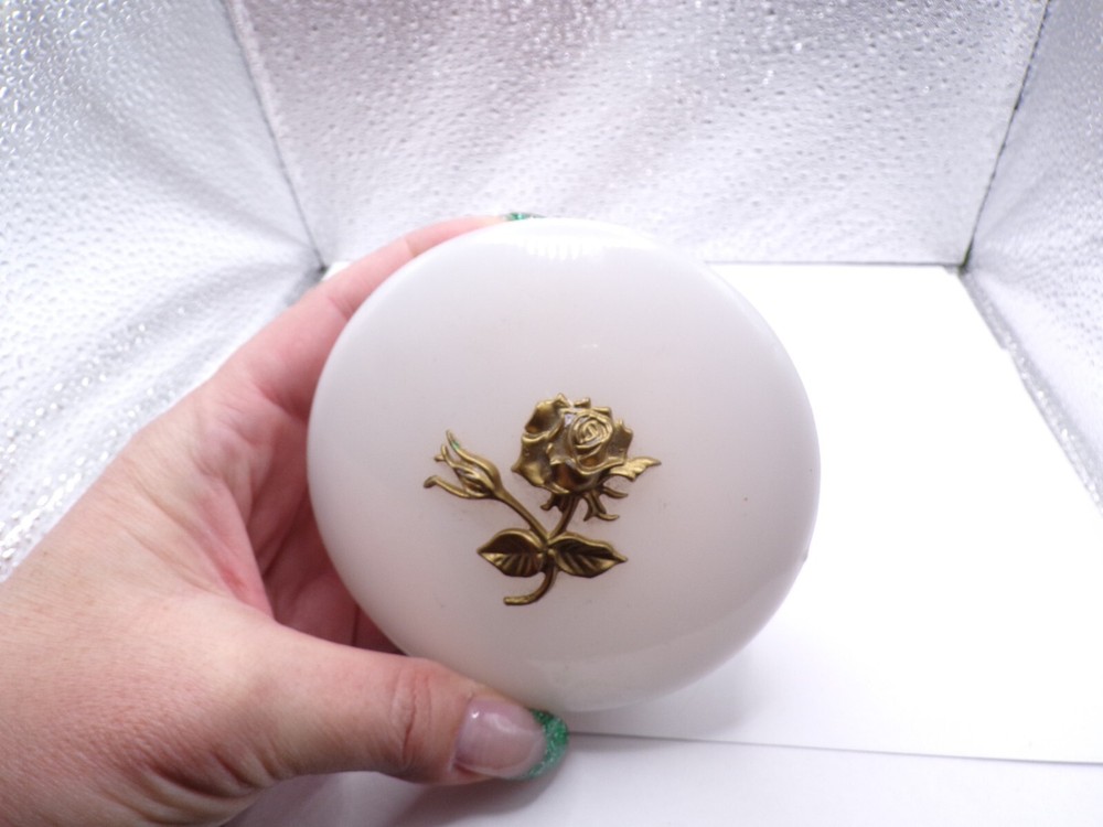 VTG White Plastic Powder Case with Gold Rose