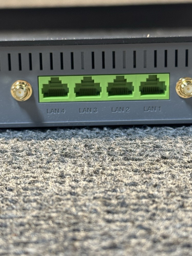 Luxul XWR-3150 Wireless Router