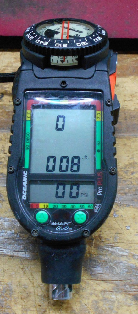 Oceanic Datamax Pro Plus W/Smart Glo Air Integrated Scuba Computer Console