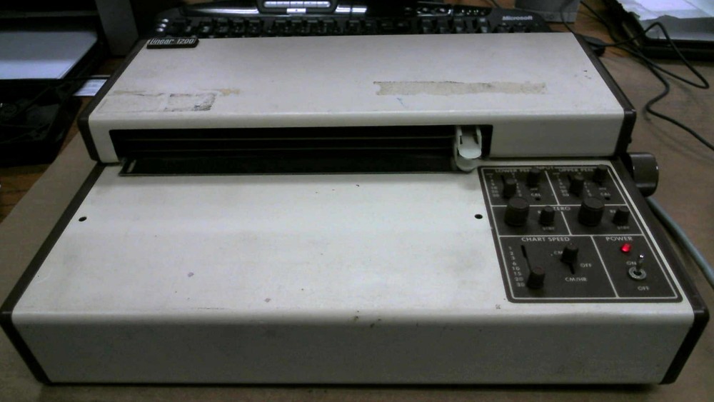 Linear Instruments 1200 Pen Plotter