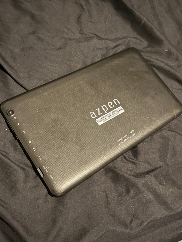 Azpen A1040 10.1" Quad Core Android Tablet (no cords)