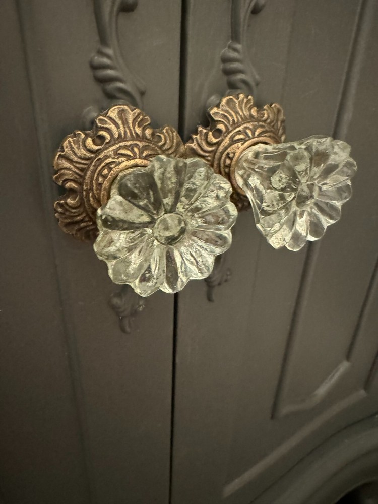 Antique Brass w/Glass Drawer Pulls Hardware Handles Vintage Cabinet Door Knobs