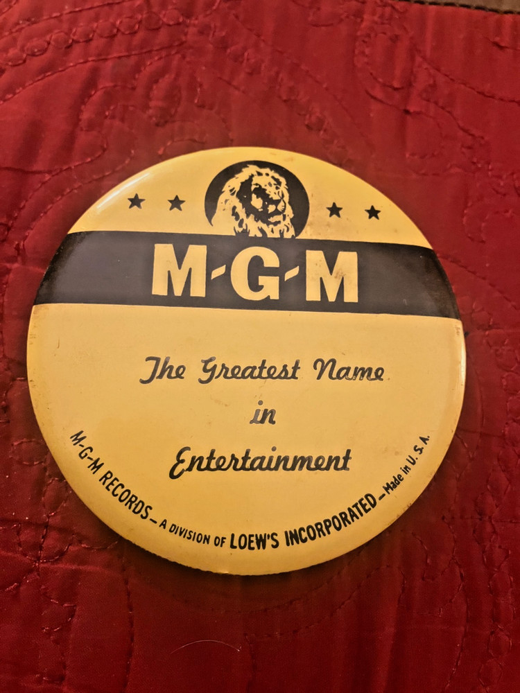 MGM celluloid phonograph record duster brush pad 1940's