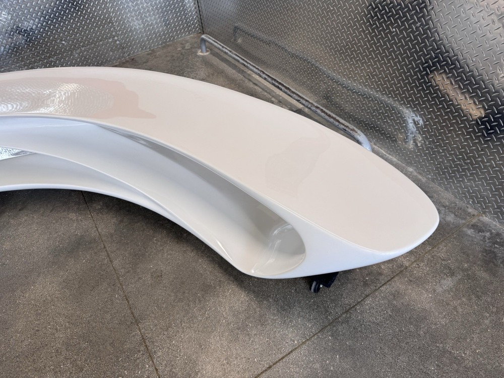 Established and Sons, Amanda Levete/Future Systems Drift Bench White