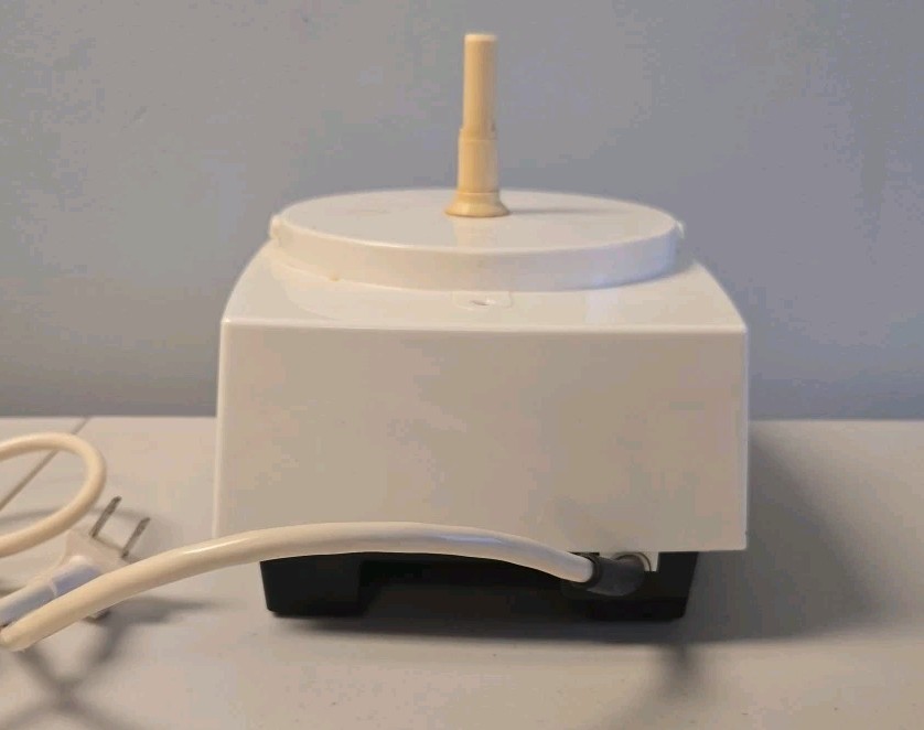 Cuisinart DLC-7 Super Pro Food Processor With Disc Holder