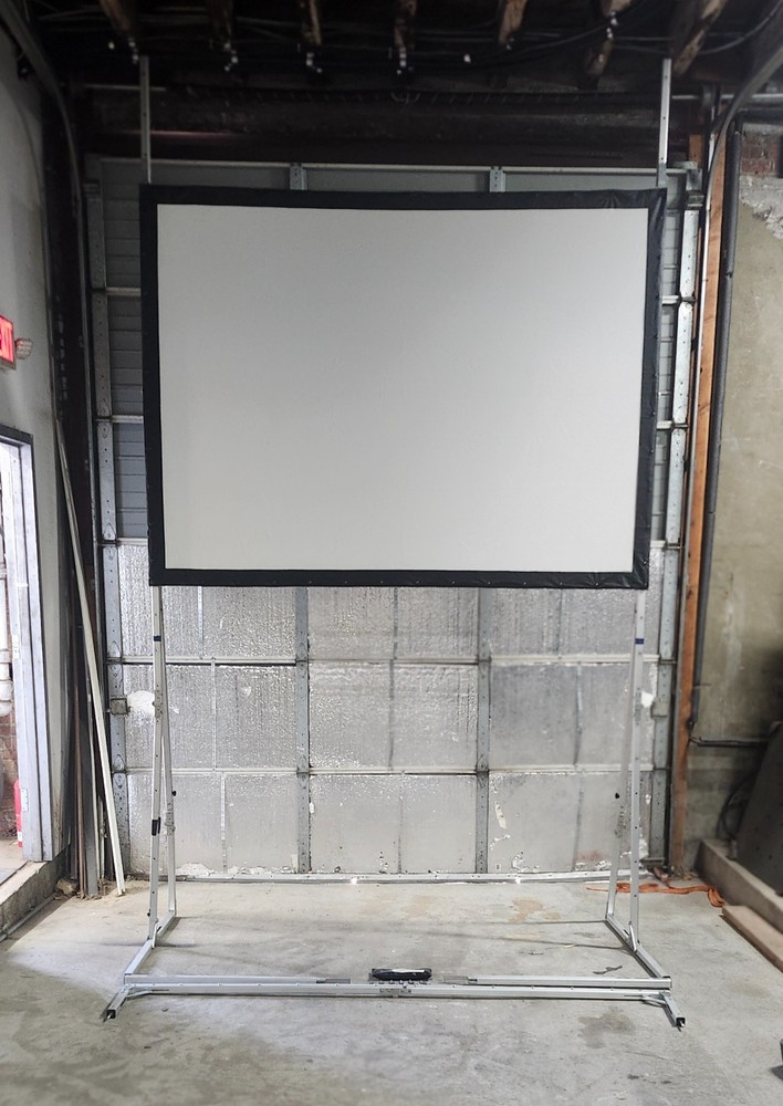 Da-Lite Fast Fold 5'x7' Front Projection Video Screen in Case - Very Clean