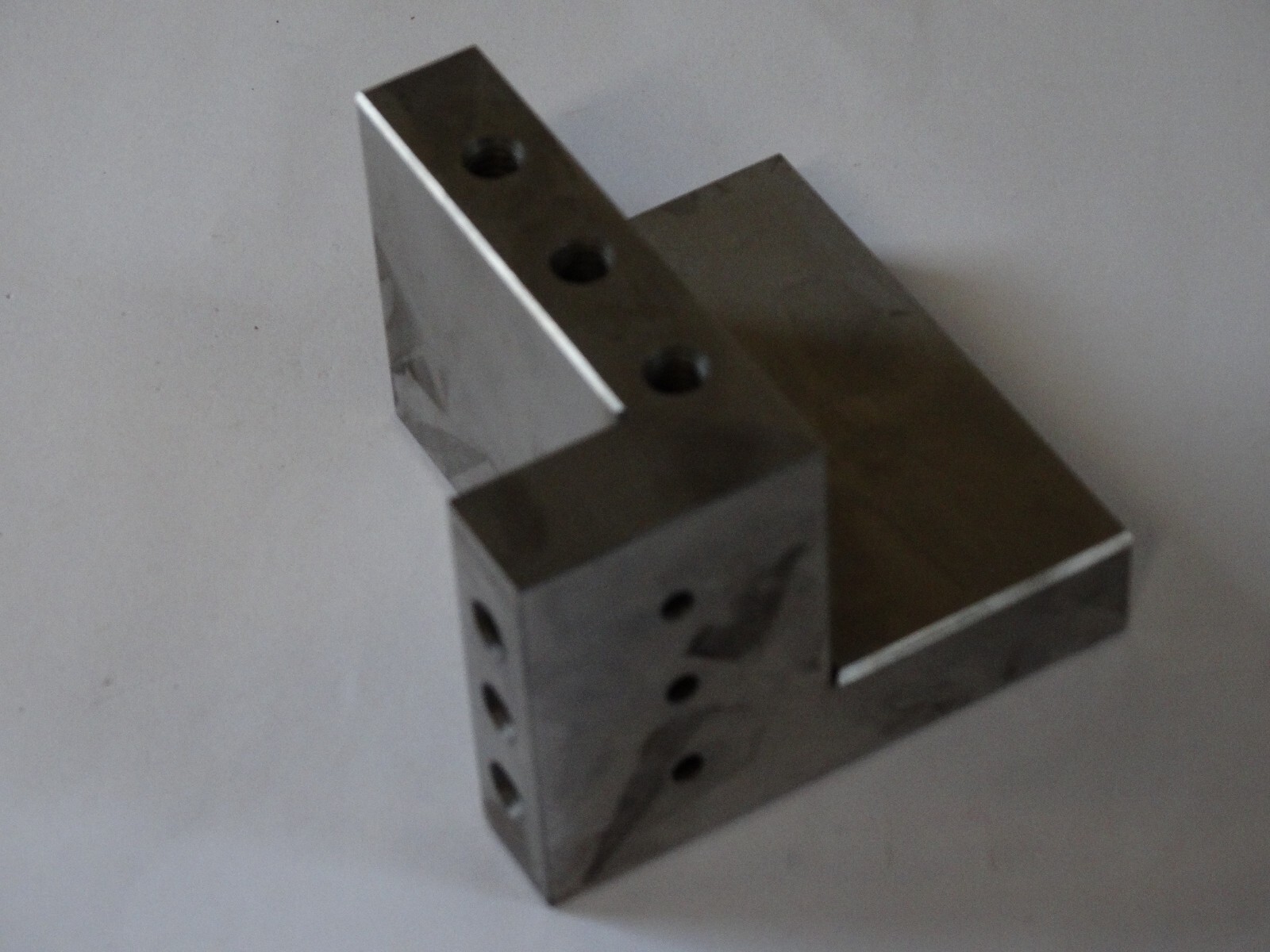 Compound Angle Plate Toolmaker Surface grind 1/4-20 tapped  2 7/8x27/8x2" db #2