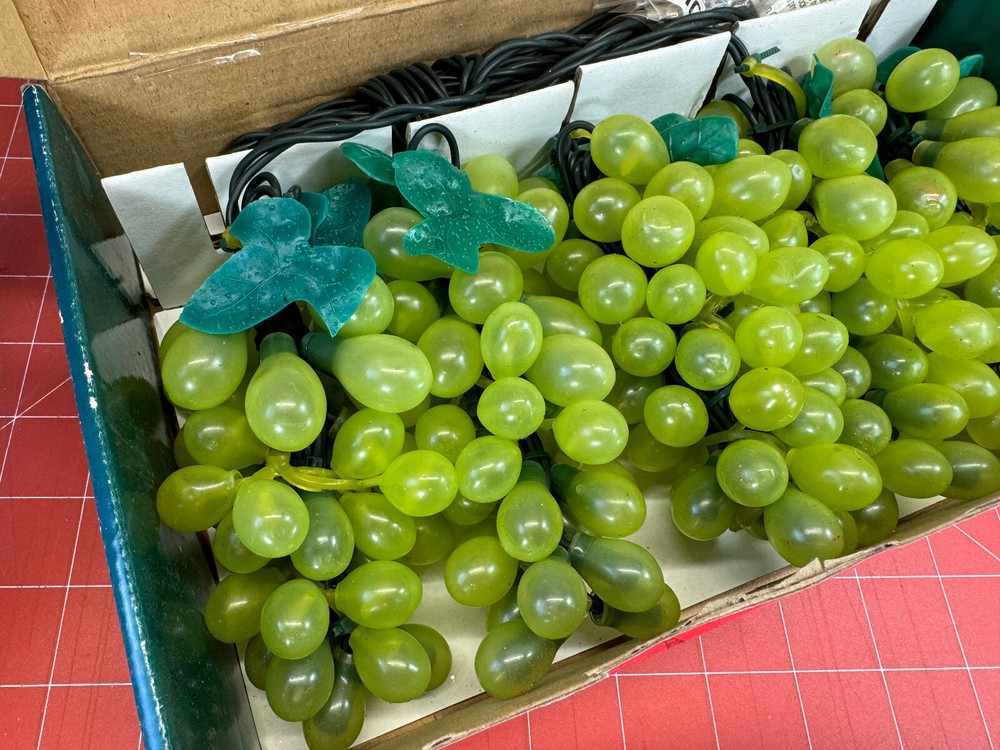 Kurt S. Adler Grape String Lights 100 Micro Bulbs Green 5 Clusters