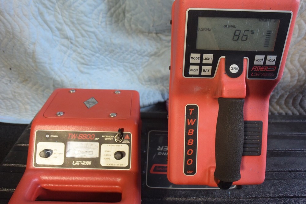 FISHER Model TW-8800 Locator/Transmitter Set