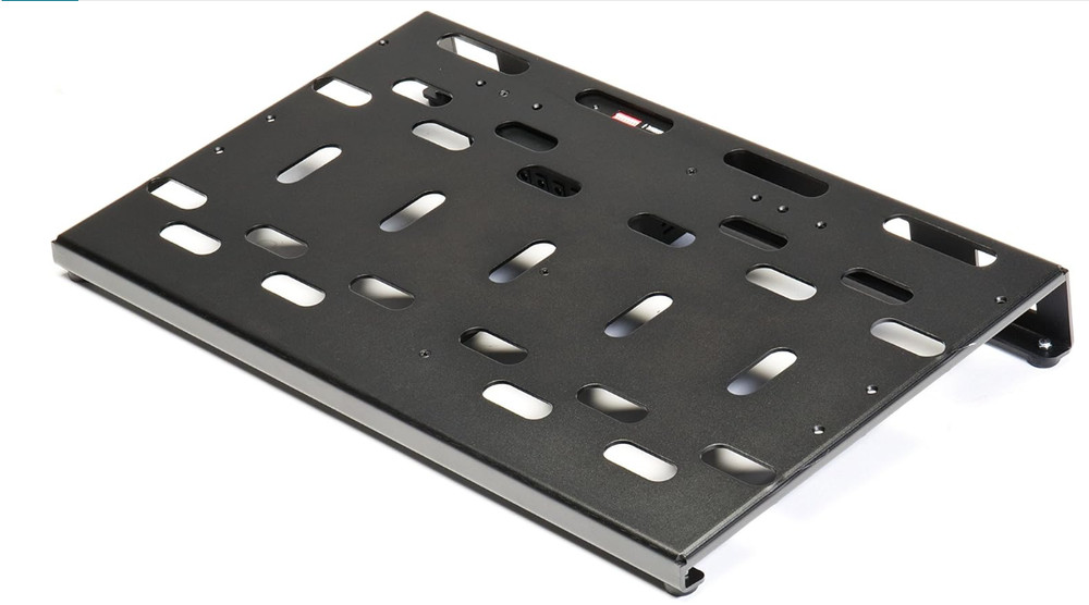Voodoo Lab Dingbat Medium Pedalboard with Pedal Power 2 PLUS