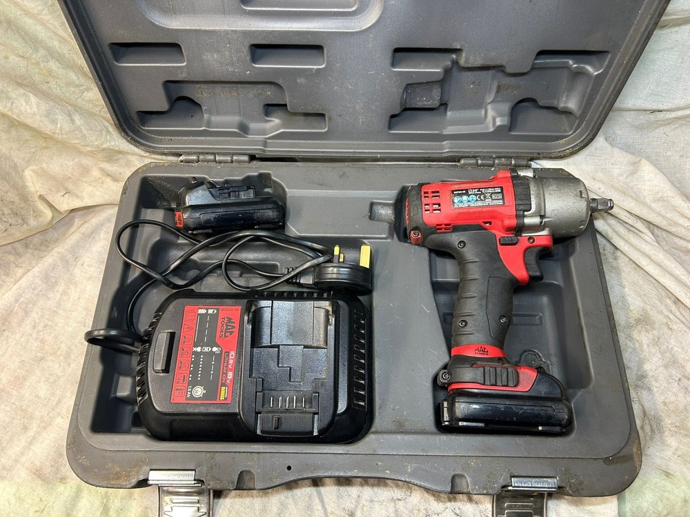 Mac Tools 3/8" Drive Impact Wrench Battery Gun & Case