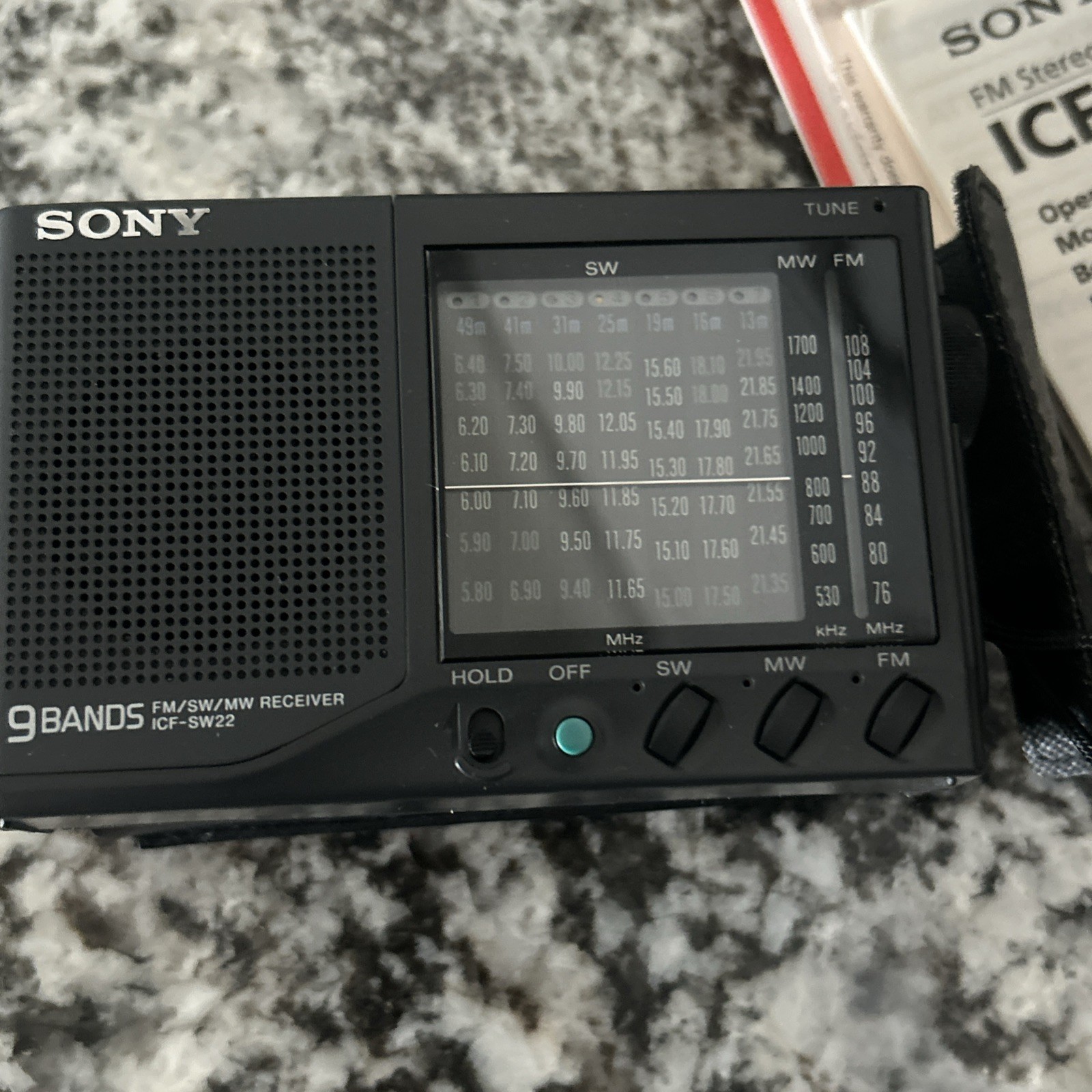 Vintage Sony ICFSW22 Portable Shortwave Radio 12 Band FM MW SW LW Com G2U