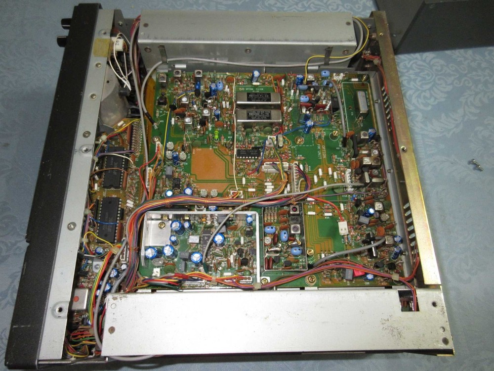 Icom IC-R71A Ham Radio Communications Receiver