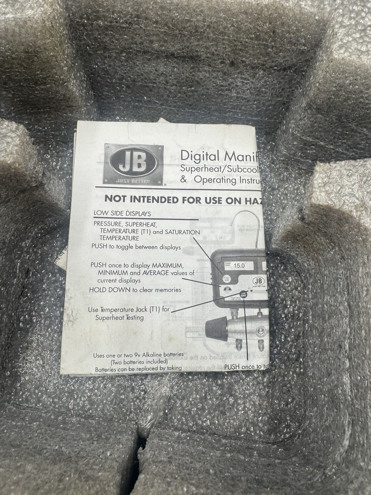 JB INDUSTRIES Digital AC Manifold Gauge
