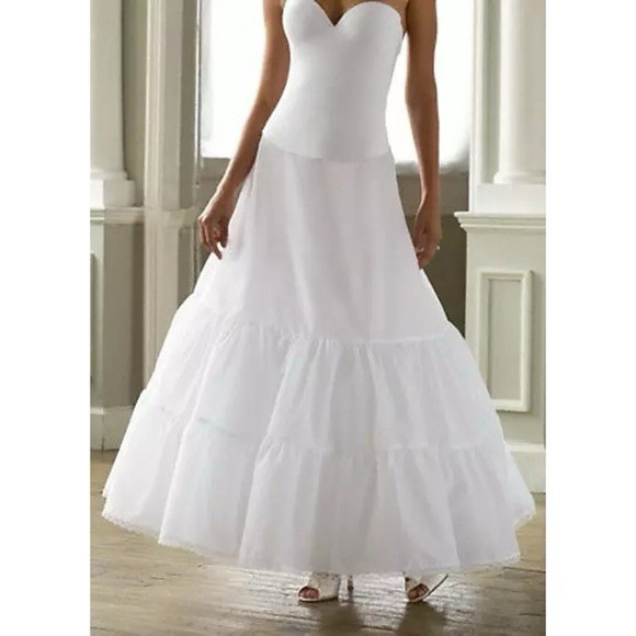 David’s Bridal Two-Tier Slip Size 14 White Underskirt Petticoat Style 603