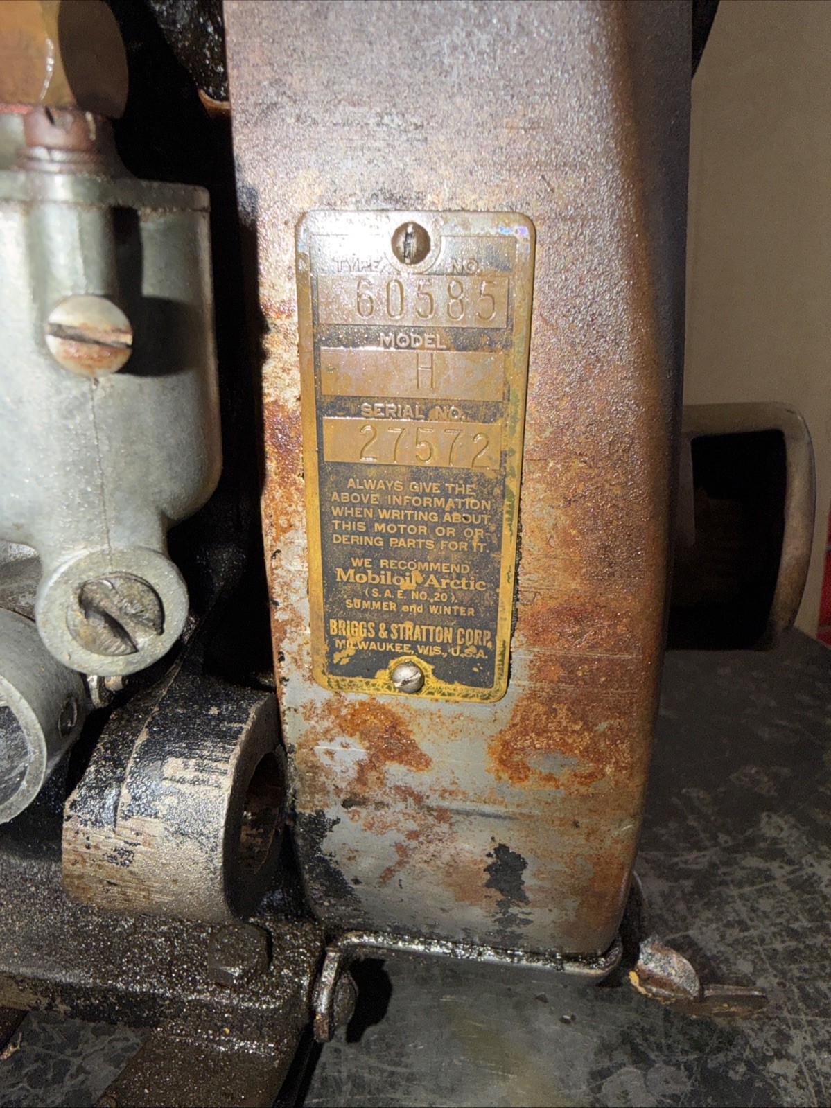 Antique Briggs & Stratton Model H Kick Start Aircooled Engine