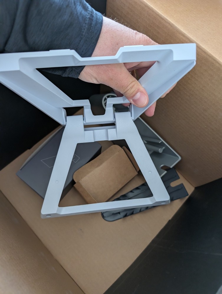 Starlink Performance Wall Mount - for “Performance Gen 3” terminals