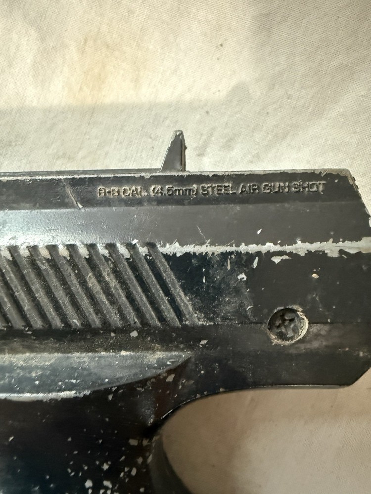 Daisy Model 188 Pistol BB Gun DO NOT KNOW IF FUNCTIONAL.