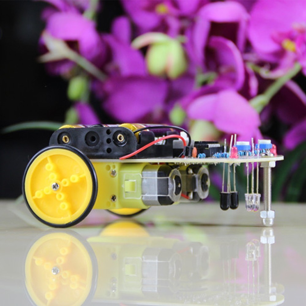 Innovative Smart Vehicle DIY Project with Automatic Line Following Capabilities