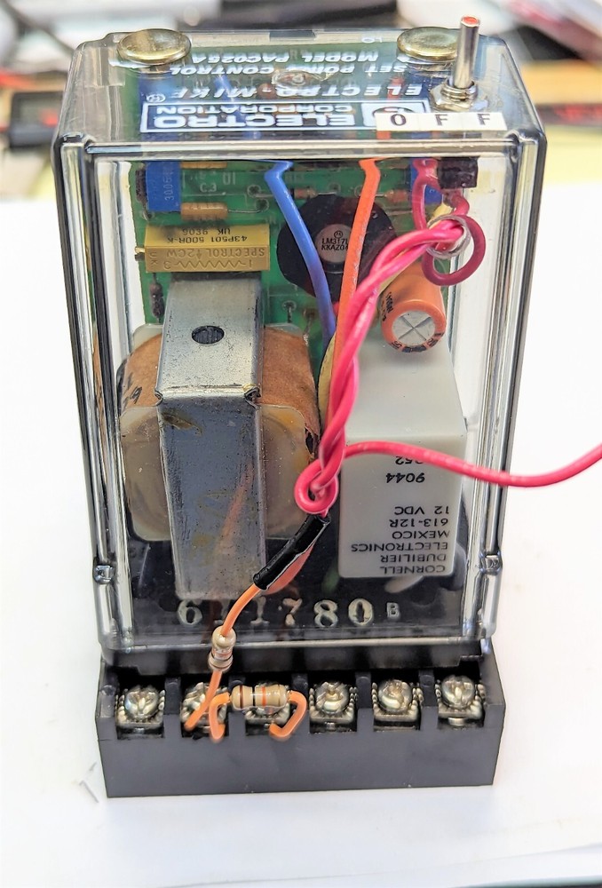 Electro-Mike PAC 025A Control Relay WORKING PULL WITH SOCKET [OF31]