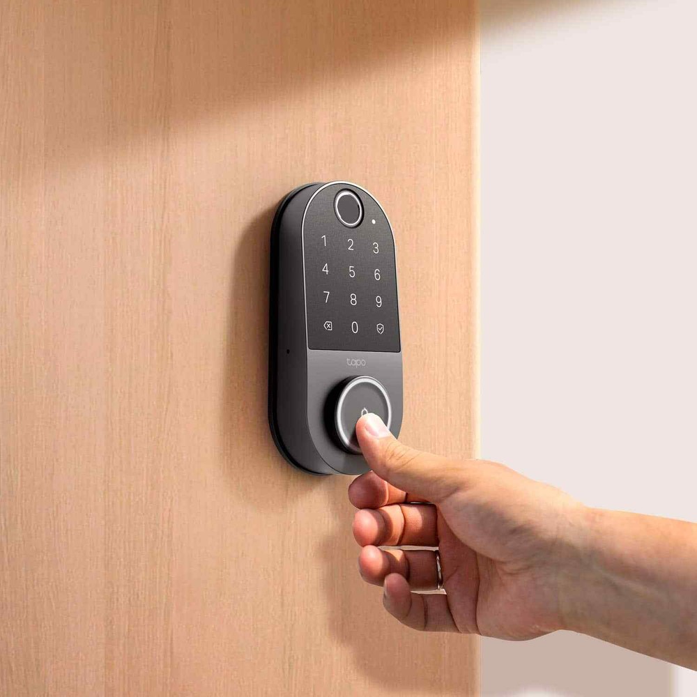 TP-Link - Tapo DL110 Smart Wi-Fi Deadbolt Lock - Lock/Unlock using Keypad, Ap...