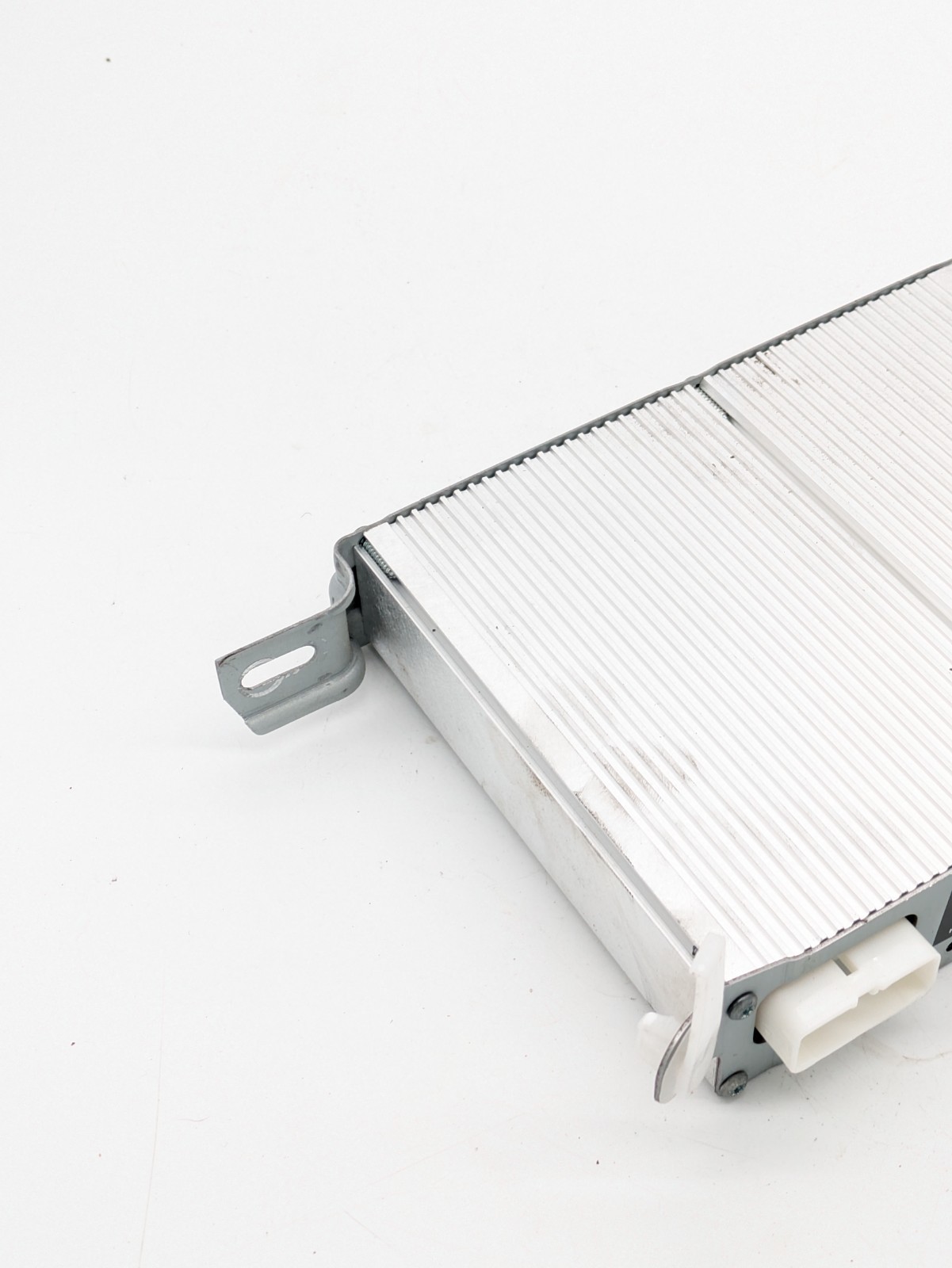 2005 Toyota Camry LE RADIO AMP AMPLIFIER JBL Harman Becker 86280-AA075