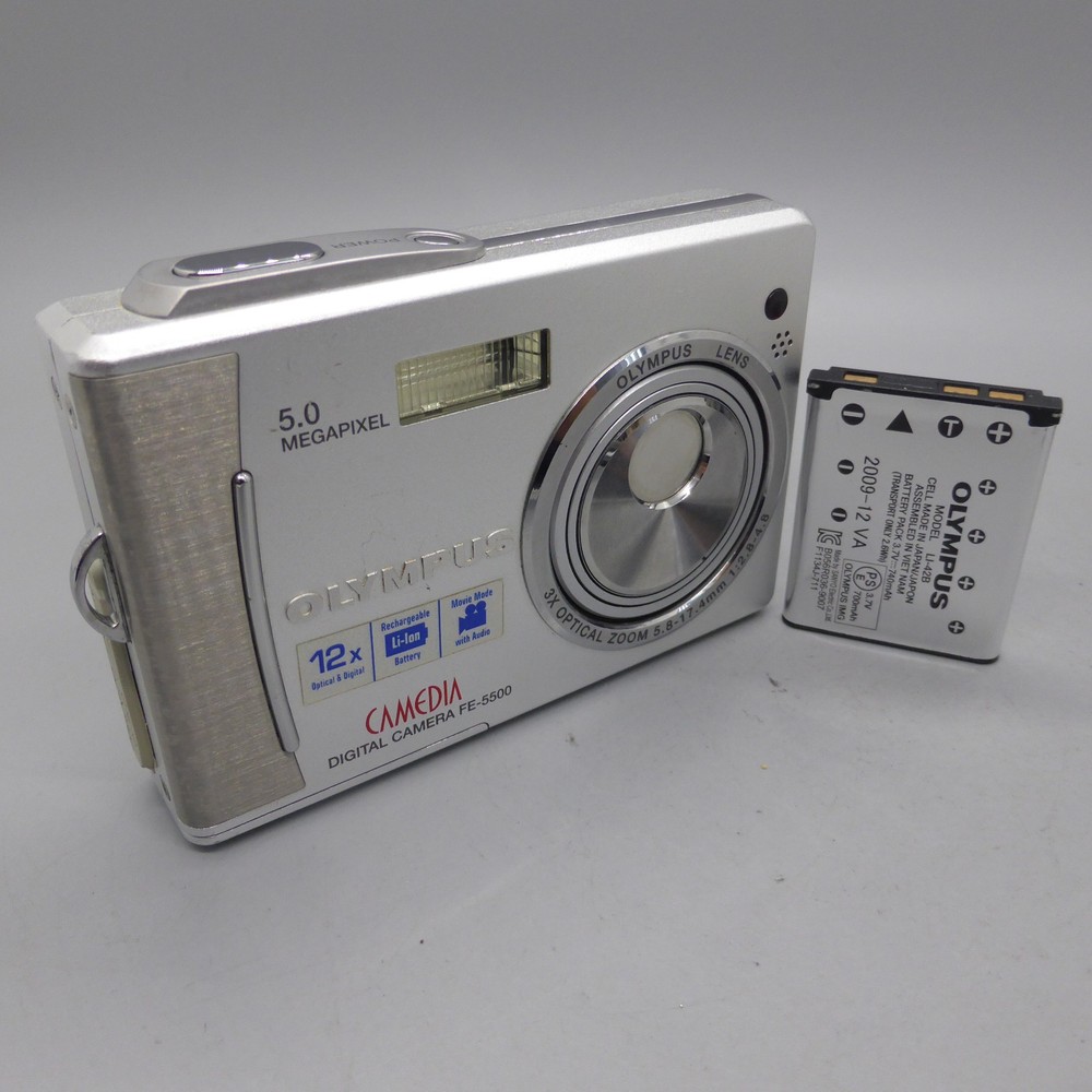 Olympus Digital Camera FE-5500 5.0MP Silver Tested