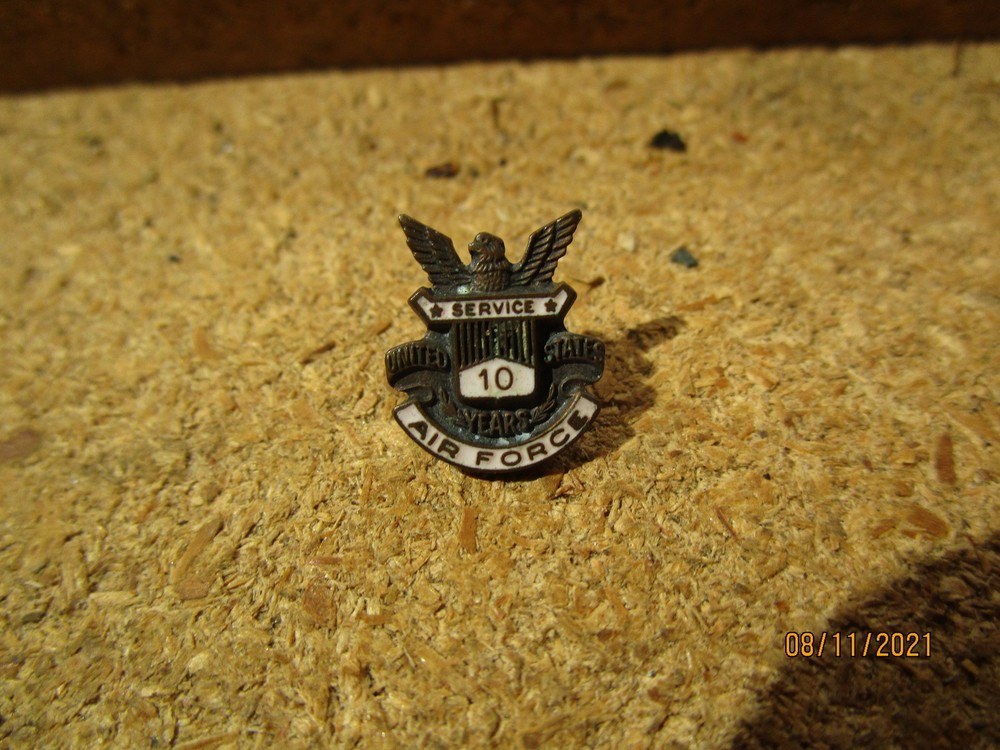 US Air Force Service Pin 10 Years