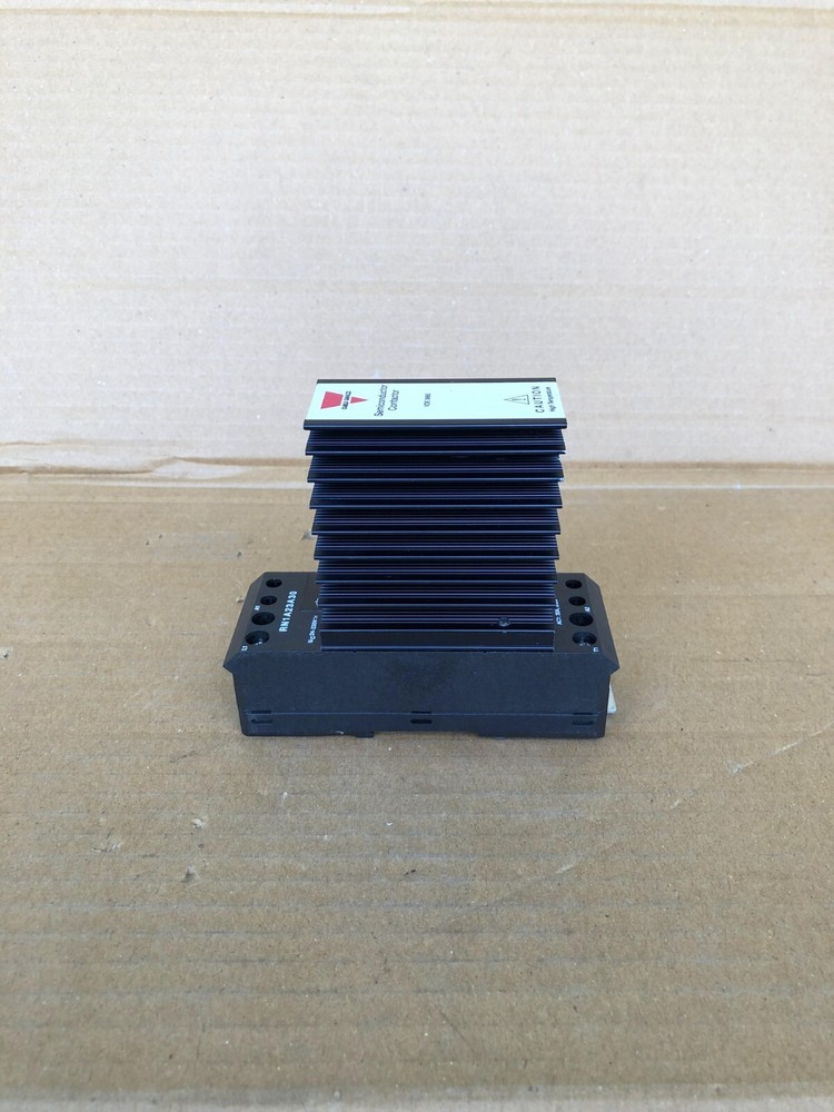 CARLO GAVAZZI RN1A23A30 SOLID STATE RELAY