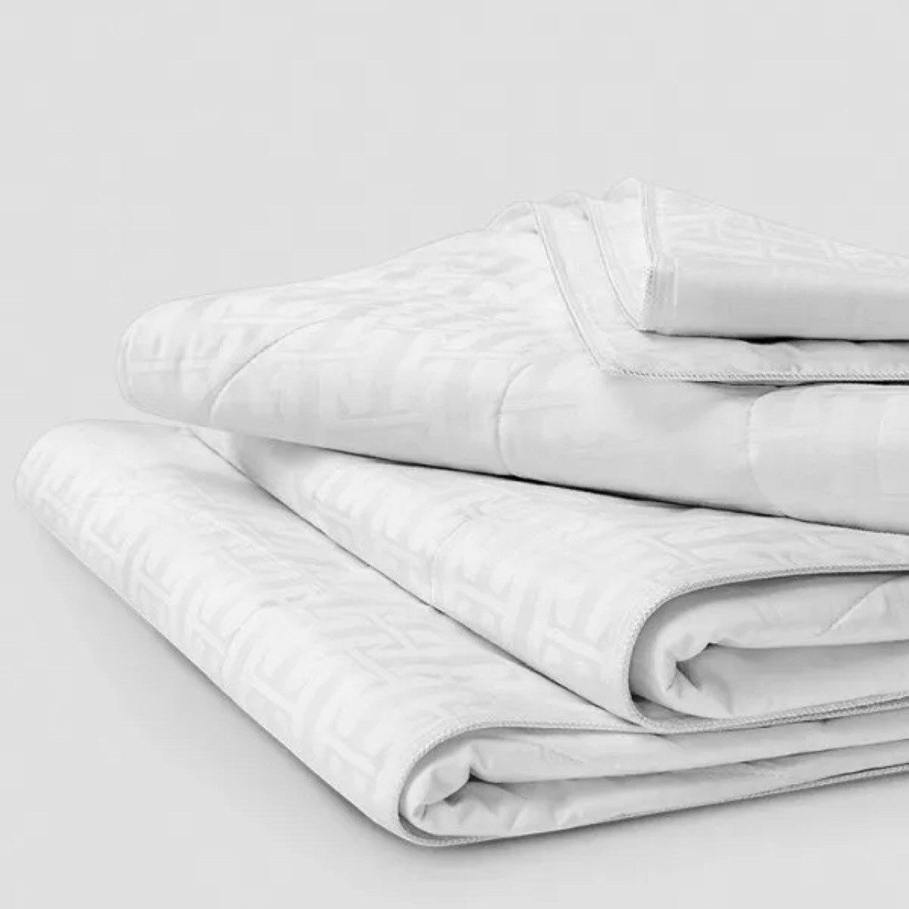 Togas House of Textiles Cotton Shell Tussah Silk Fill King Duvet White $1100new