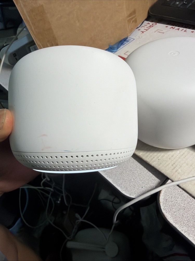 Google Nest Mesh Wi-Fi Router H2D(2) And Wireless Access Points H2E(1)
