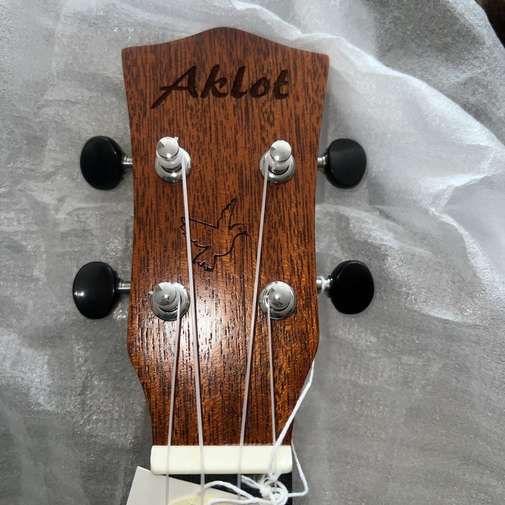 Aklot ukulele Complete With Everything You Need!
