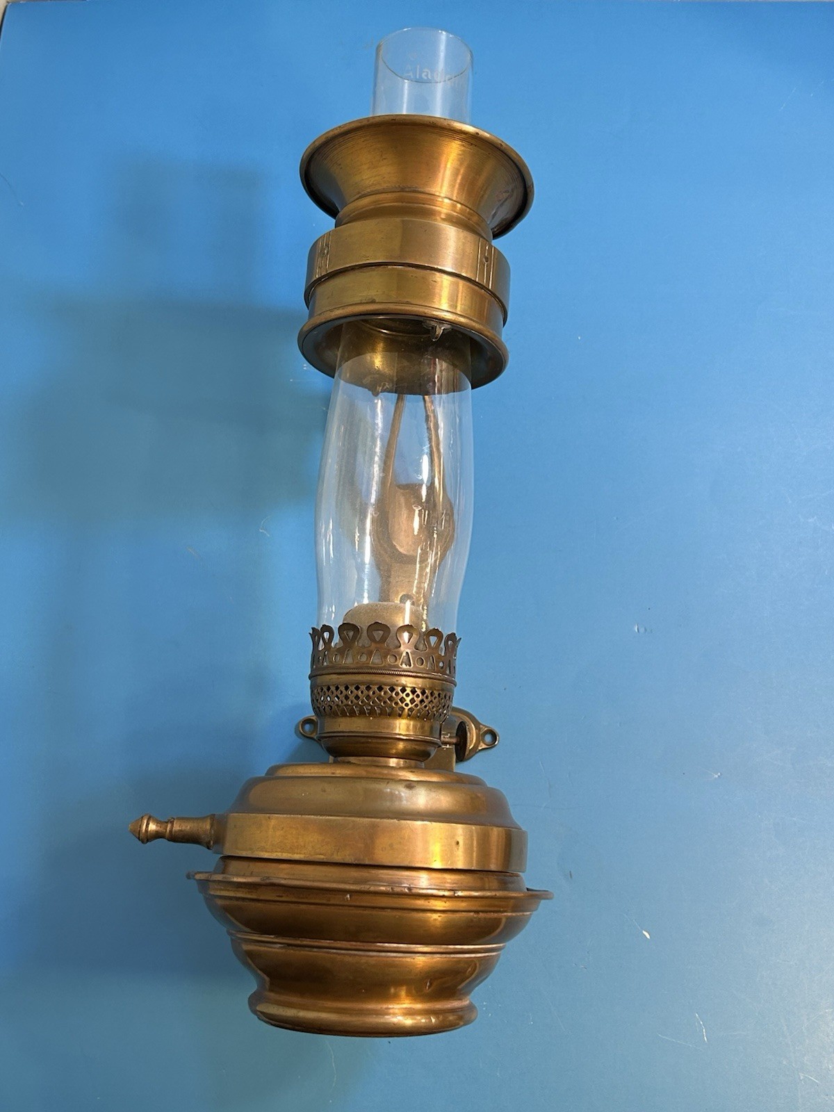 Antique Dayton Manufacturing Chesapeake Ohio Railroad Wall Mount 16” Oil Lamp