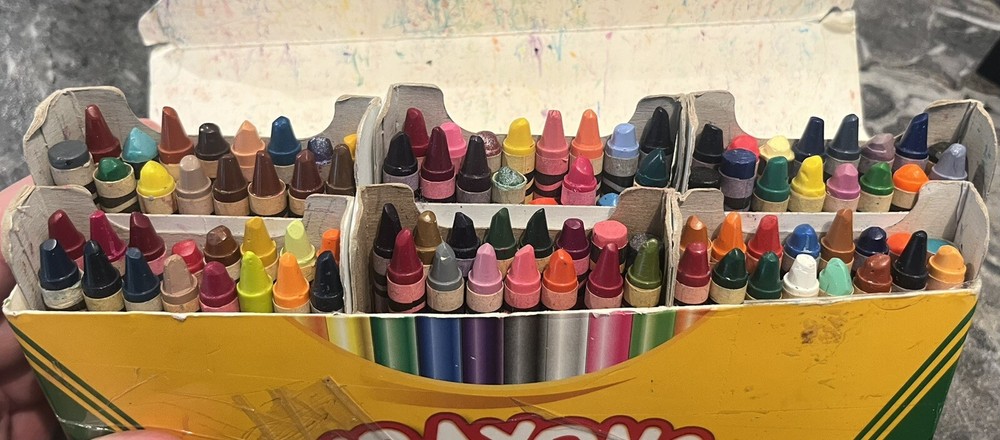 Crayola crayons 2002 built-in sharpener 69 Count