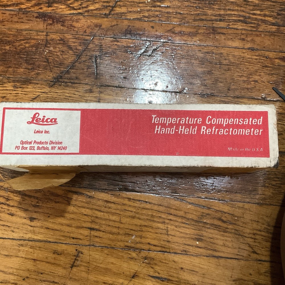 temperature compensated handheld refractometer