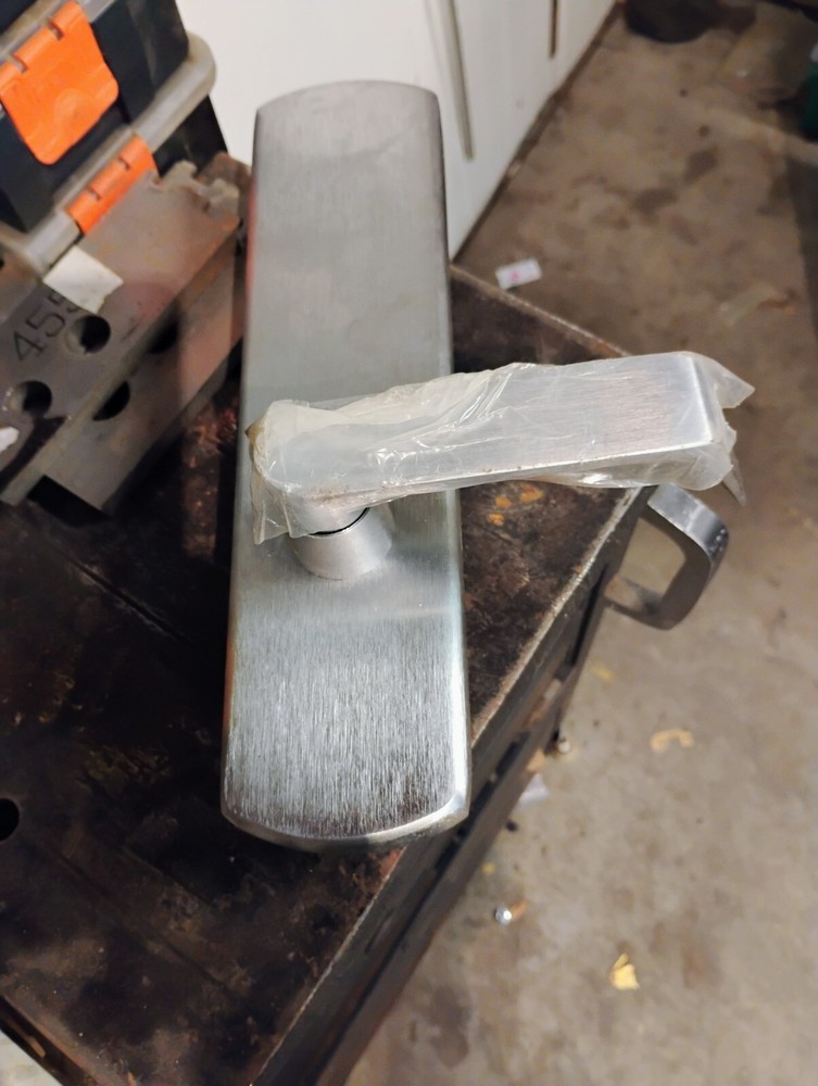 Von duprin right exit trim