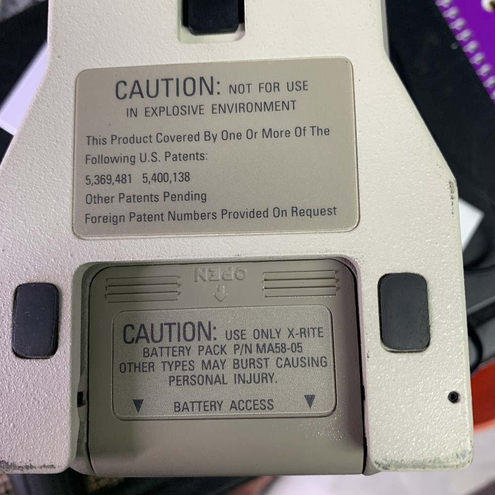 X-RITE SP68 SPECTROPHOTOMETER Reflection Standard Test Plate, Cables