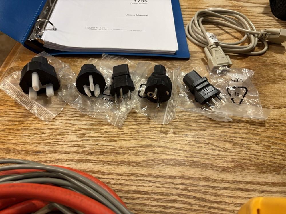 Fluke 1735 Three-Phase Power Quality Data Logger And Energy Analyzer