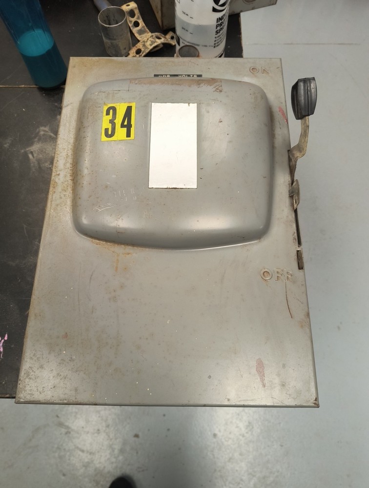 Square D D324N 200Amp Safety Switch