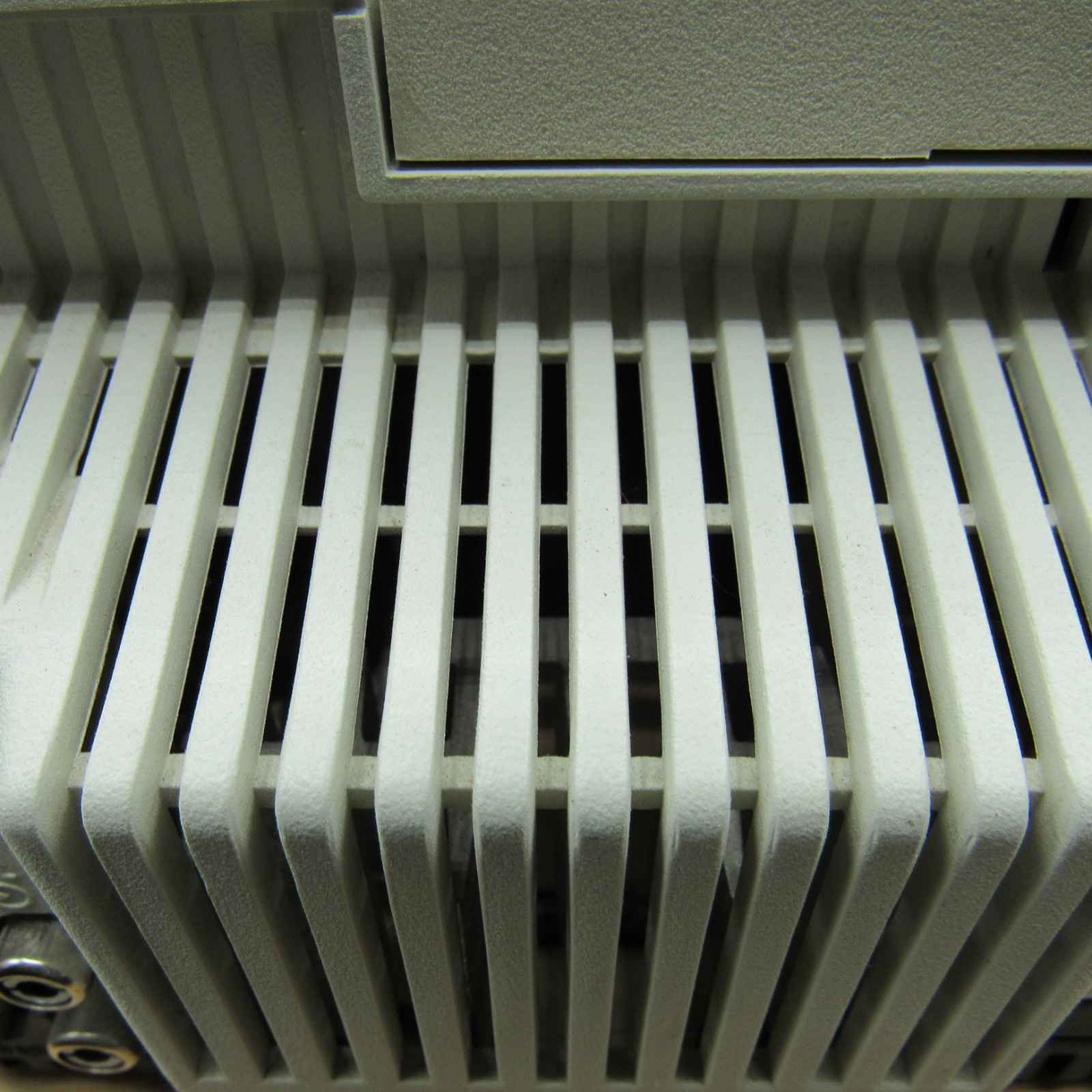 Bose Wave Radio AWR1-1W AM/FM Radio Stereo System Alarm Clock with Remote