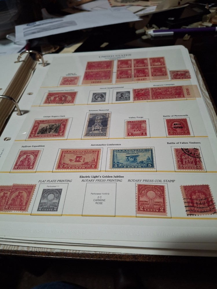 Hagner Hingeless Album for US Stamps to Scott 992