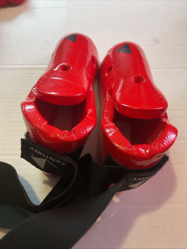 Century Pro-Sparring Foot Pads Red