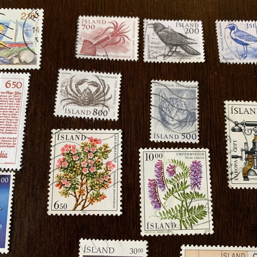 ICELAND STAMP LOT 30 DIFFERENT STAMPS, NO DUPLICATES
