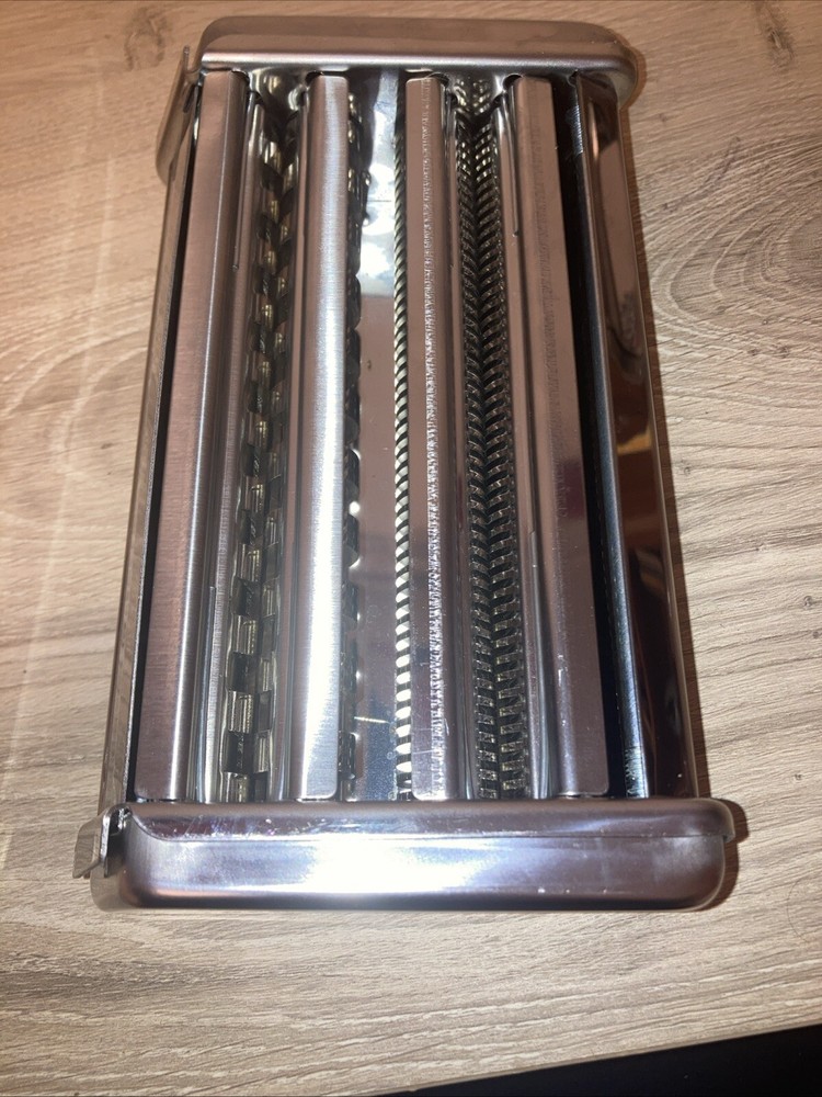 VEVOR Pasta Maker Machine, 9 Adjustable Thickness Settings Noodles 150 Stainless