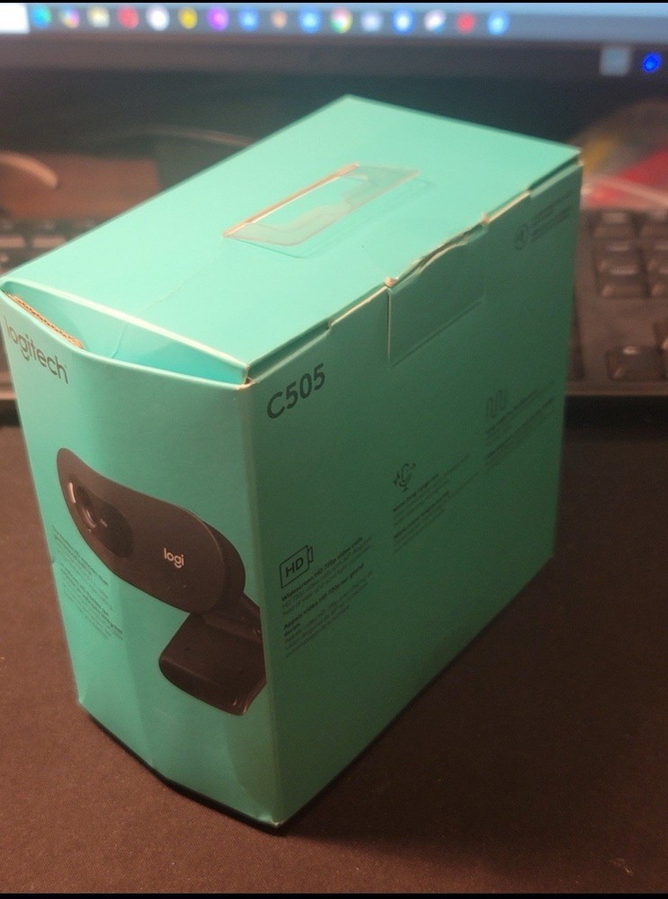 Logitech C505 Webcam 720p HD Webcam with Long-Range Mic Black New Open Box